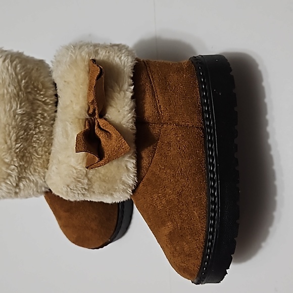 Toddler Slip On Brown Winter Boots Size 6 (22) #S-213 - Picture 7 of 9